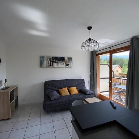 Appartement Situe A Cote Du Lac De Serre Poncon Saint-Sauveur  エクステリア 写真
